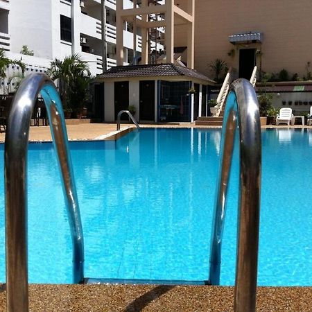 Marina Inn Pattaya Exteriör bild
