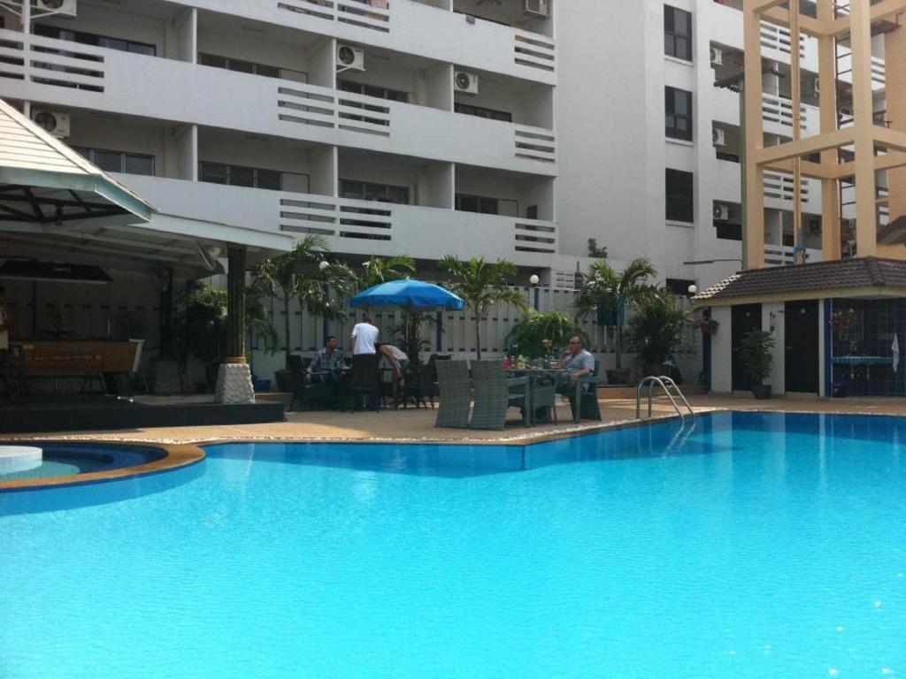 Marina Inn Pattaya Exteriör bild